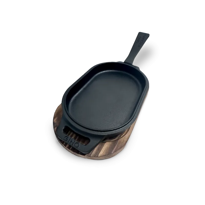 Gino   Acampo Støbejernsplade Skillet 28cm   14 8cm Med Træbakke